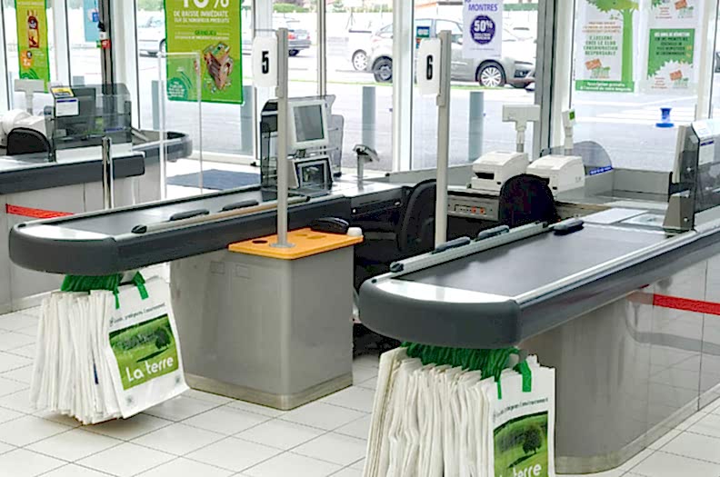 Our cover profiles for the shopfitting industry are both functional and esthetically pleasing. Our cover profiles for the shopfitting industry are both functional and esthetically pleasing.